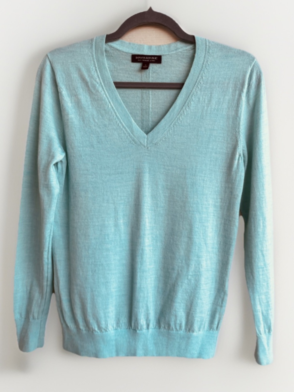 Banana Republic 100% Merino Wool V-Neck Sweater Women's Size S Mint Aqua Blue